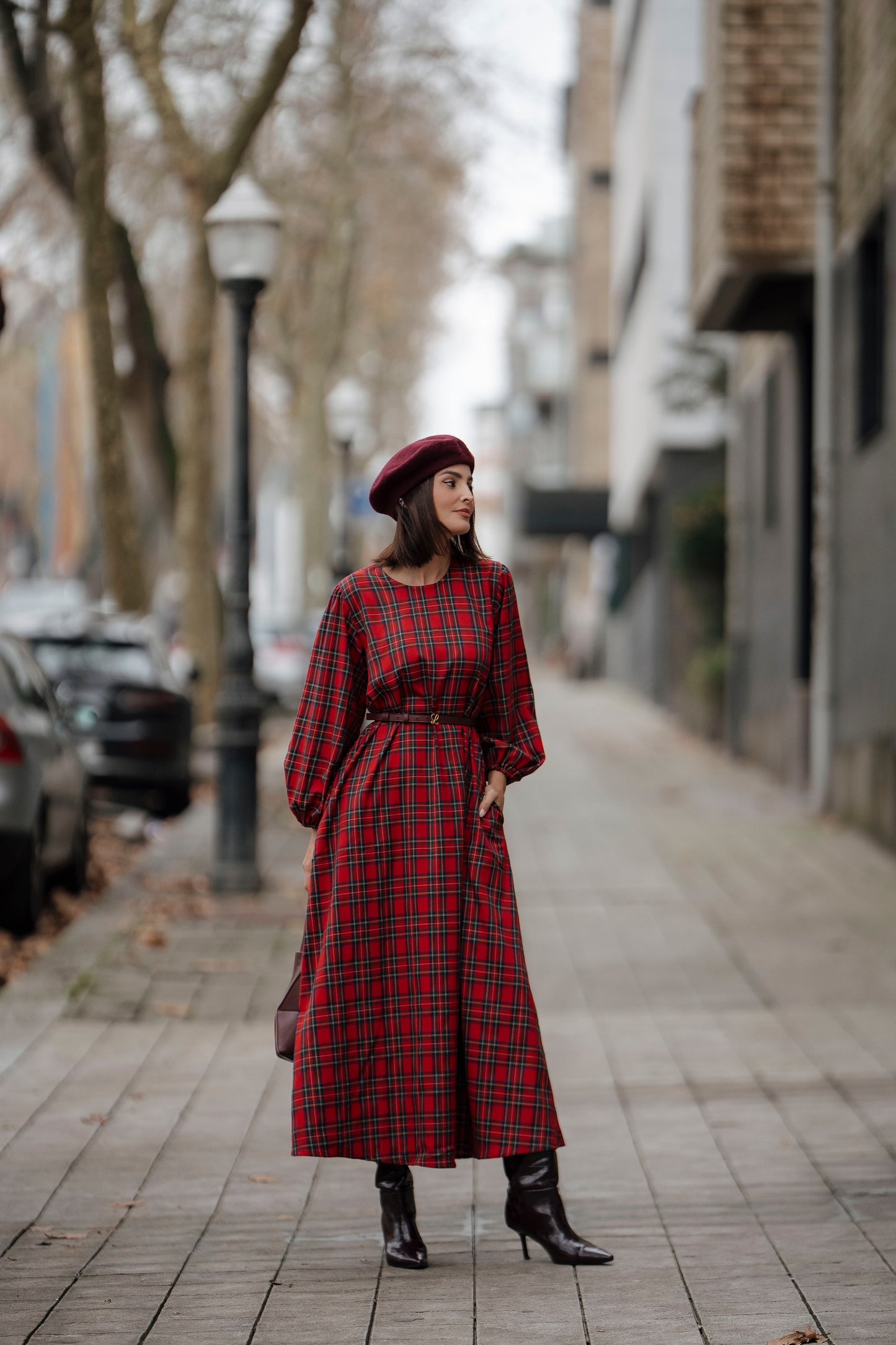 Vestido largo de cuadros rojos