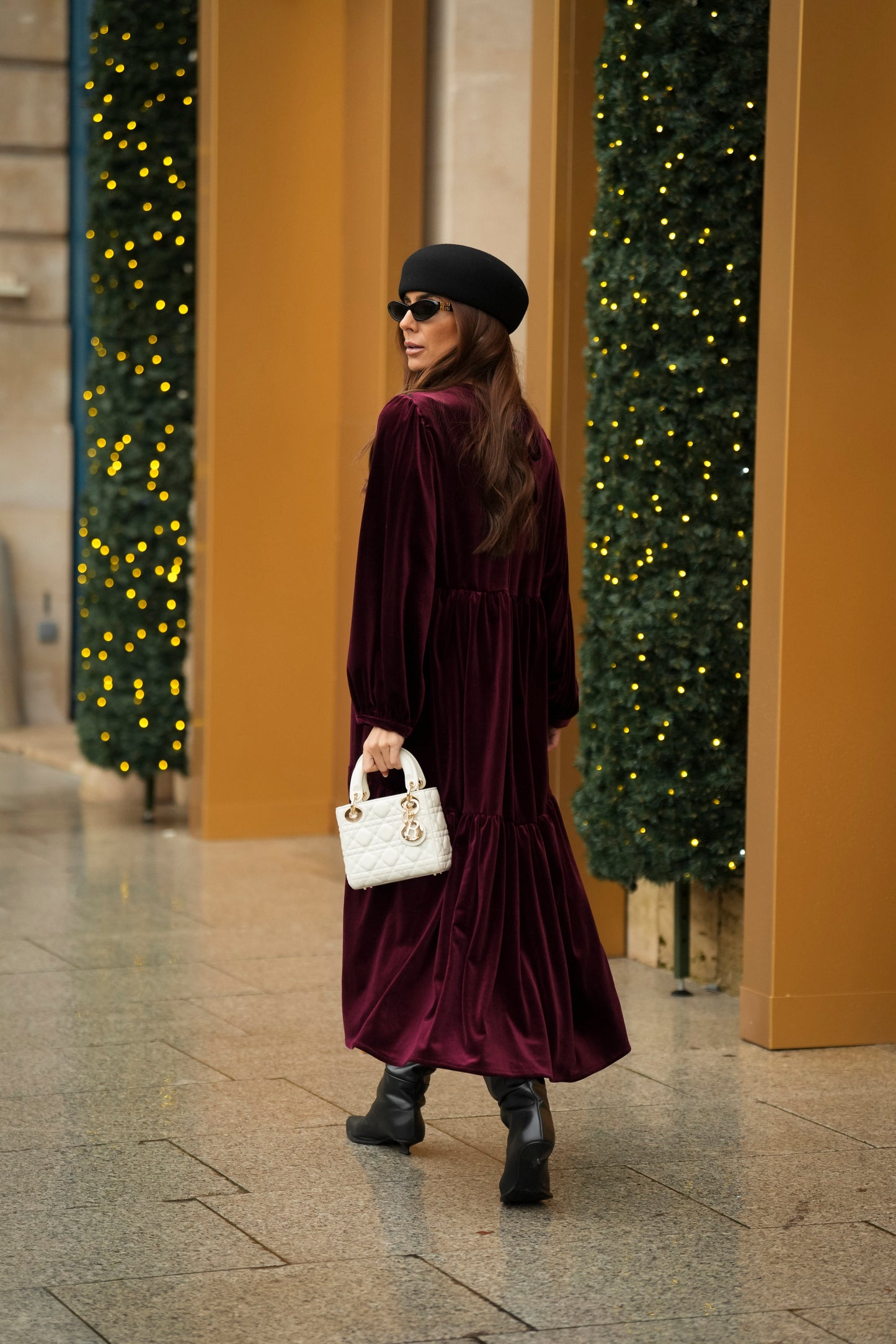 Vestido largo con volantes en terciopelo