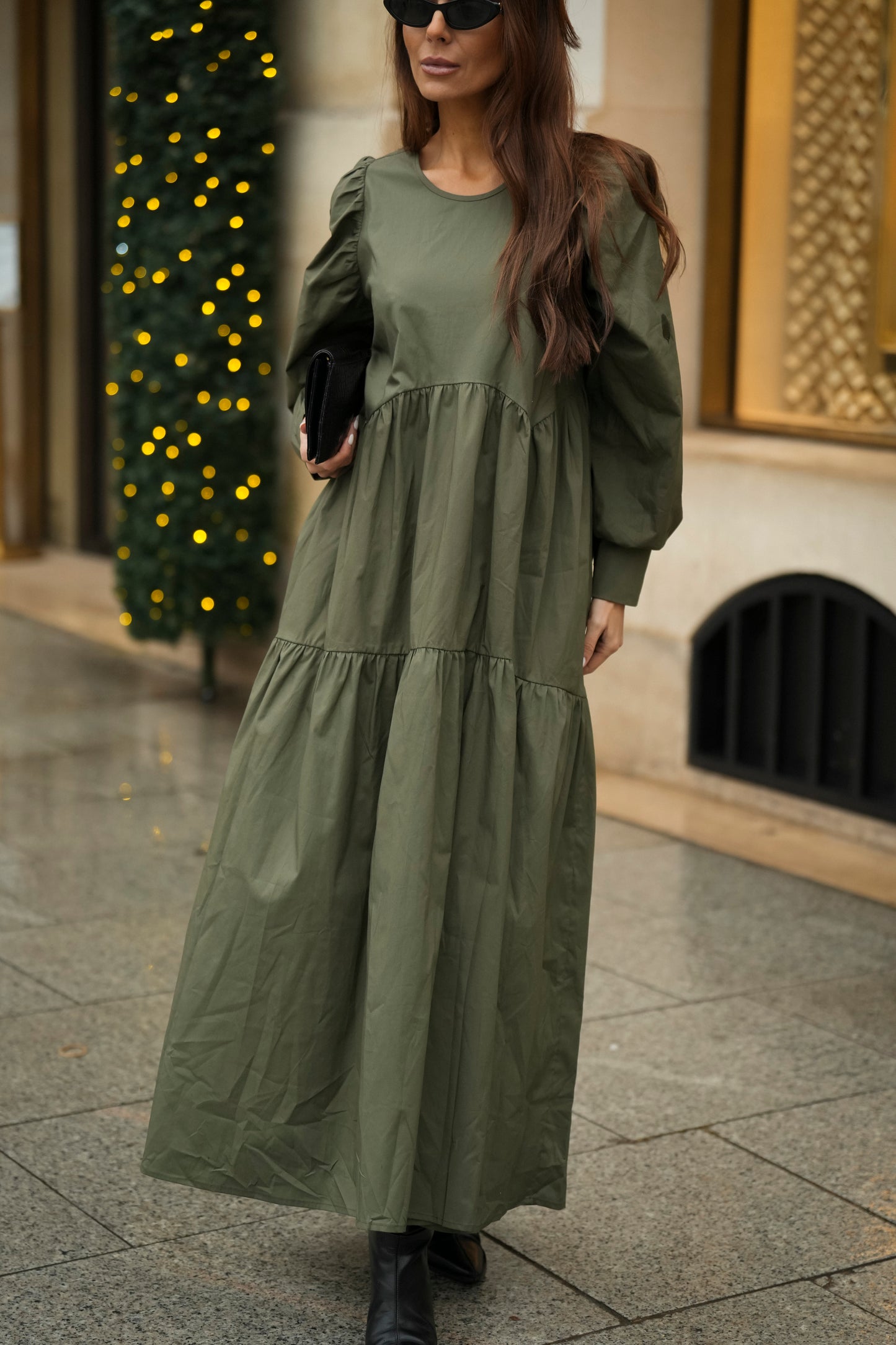 Vestido largo con volante en verde