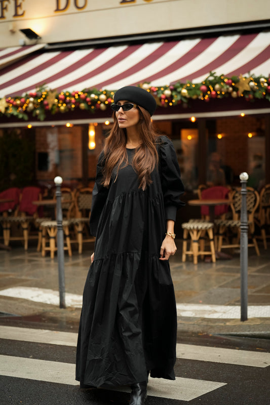 Vestido largo con volante en negro