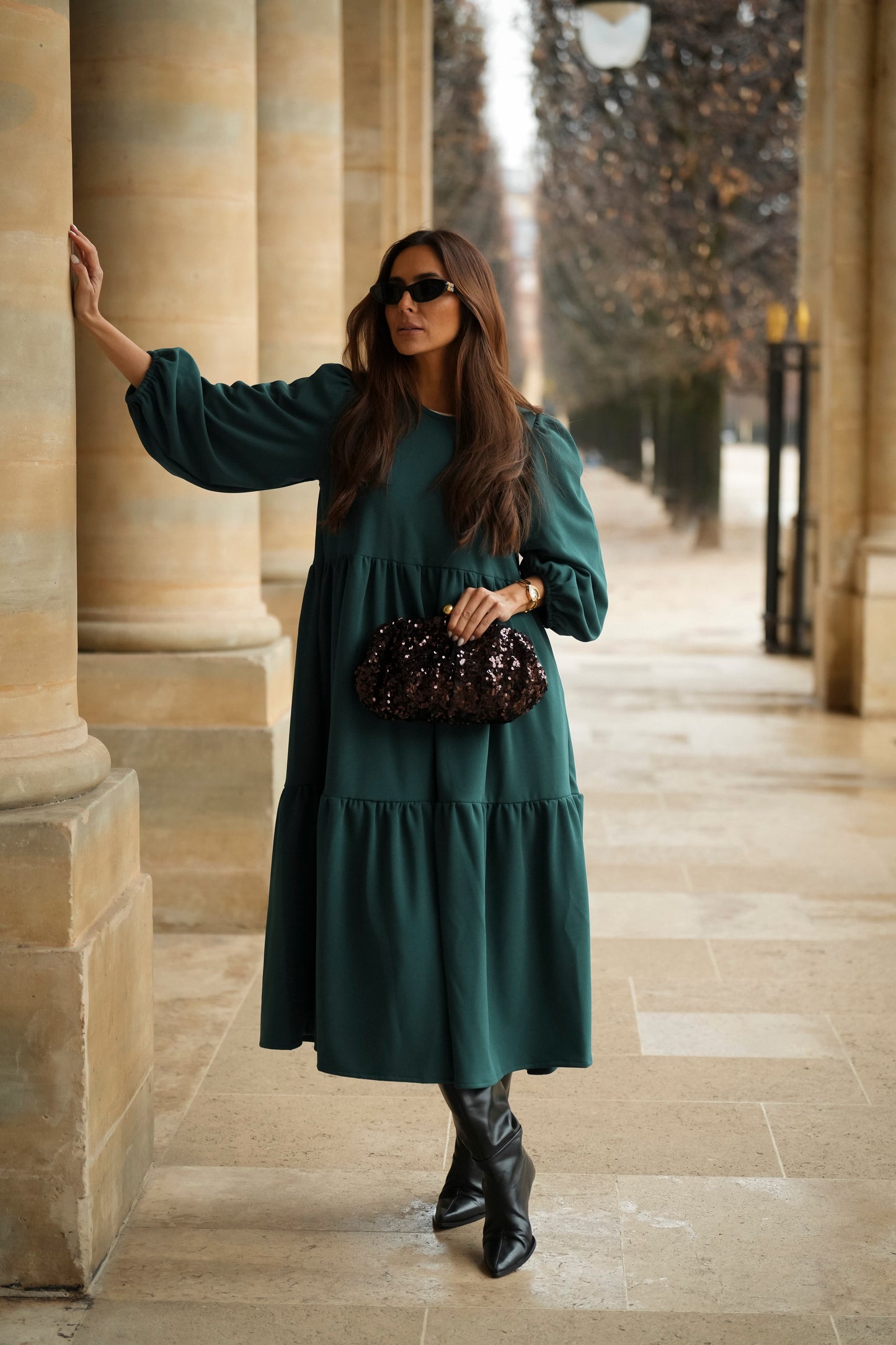 Vestido largo con volantes en verde