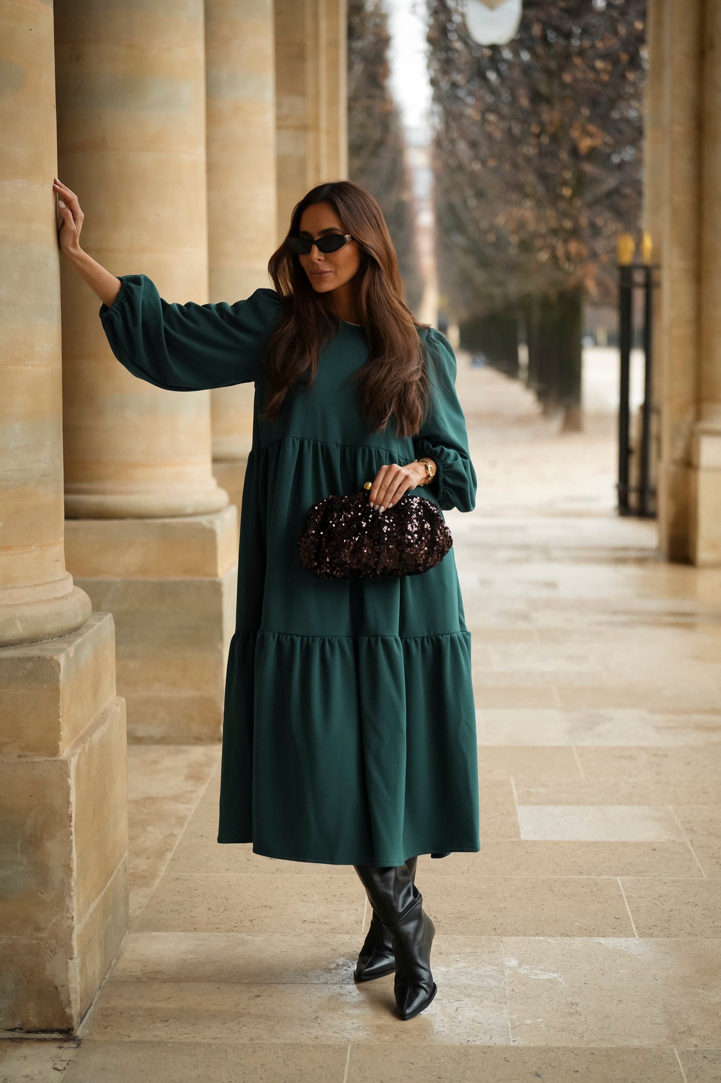 Vestido largo con volantes en verde