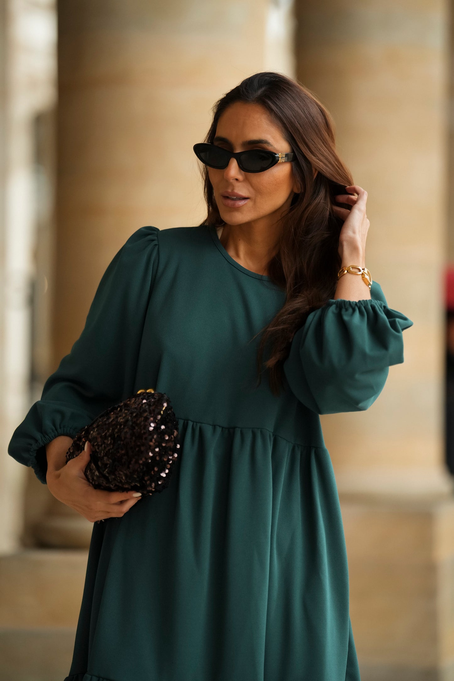 Vestido largo con volantes en verde