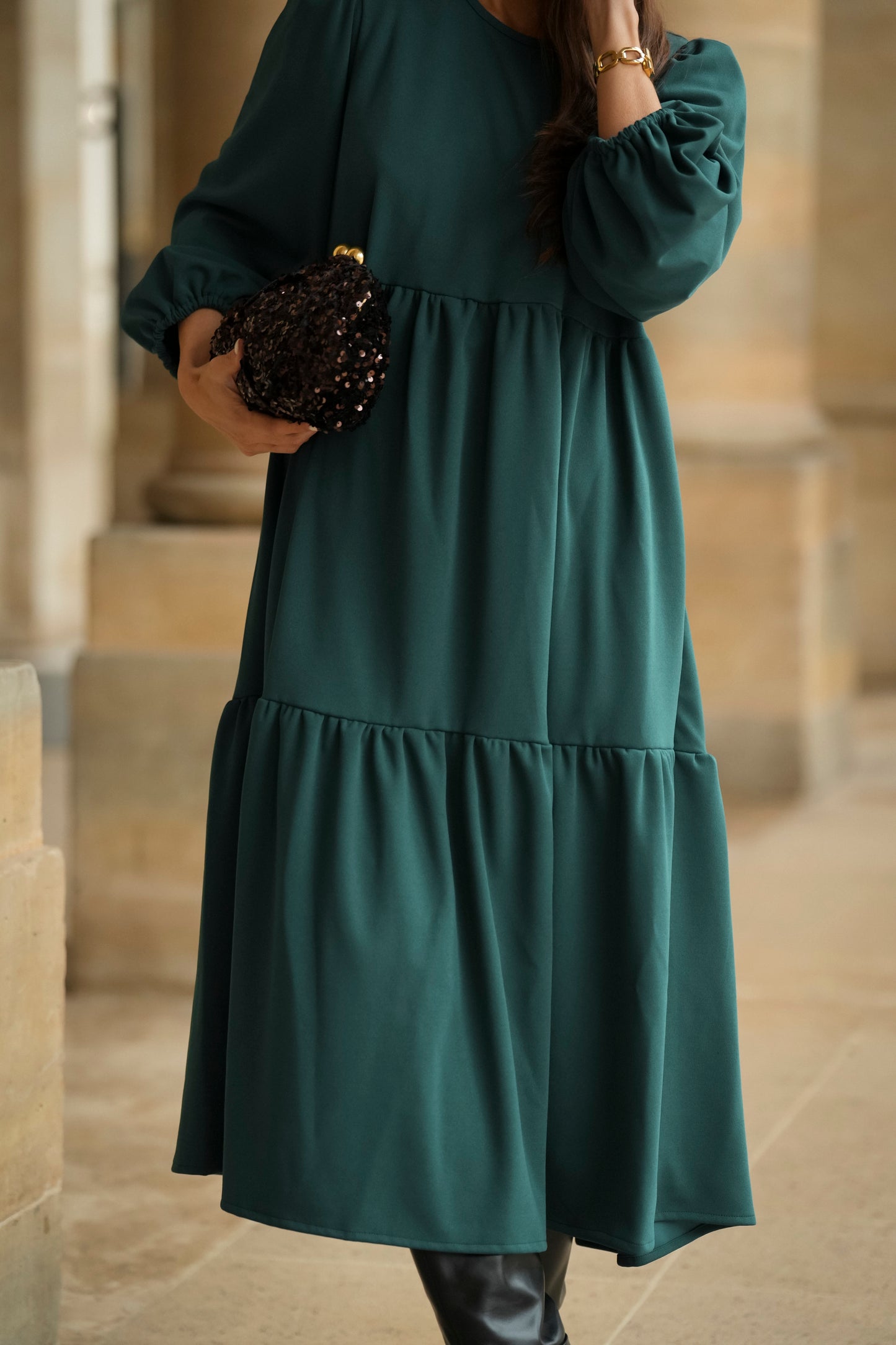 Vestido largo con volantes en verde