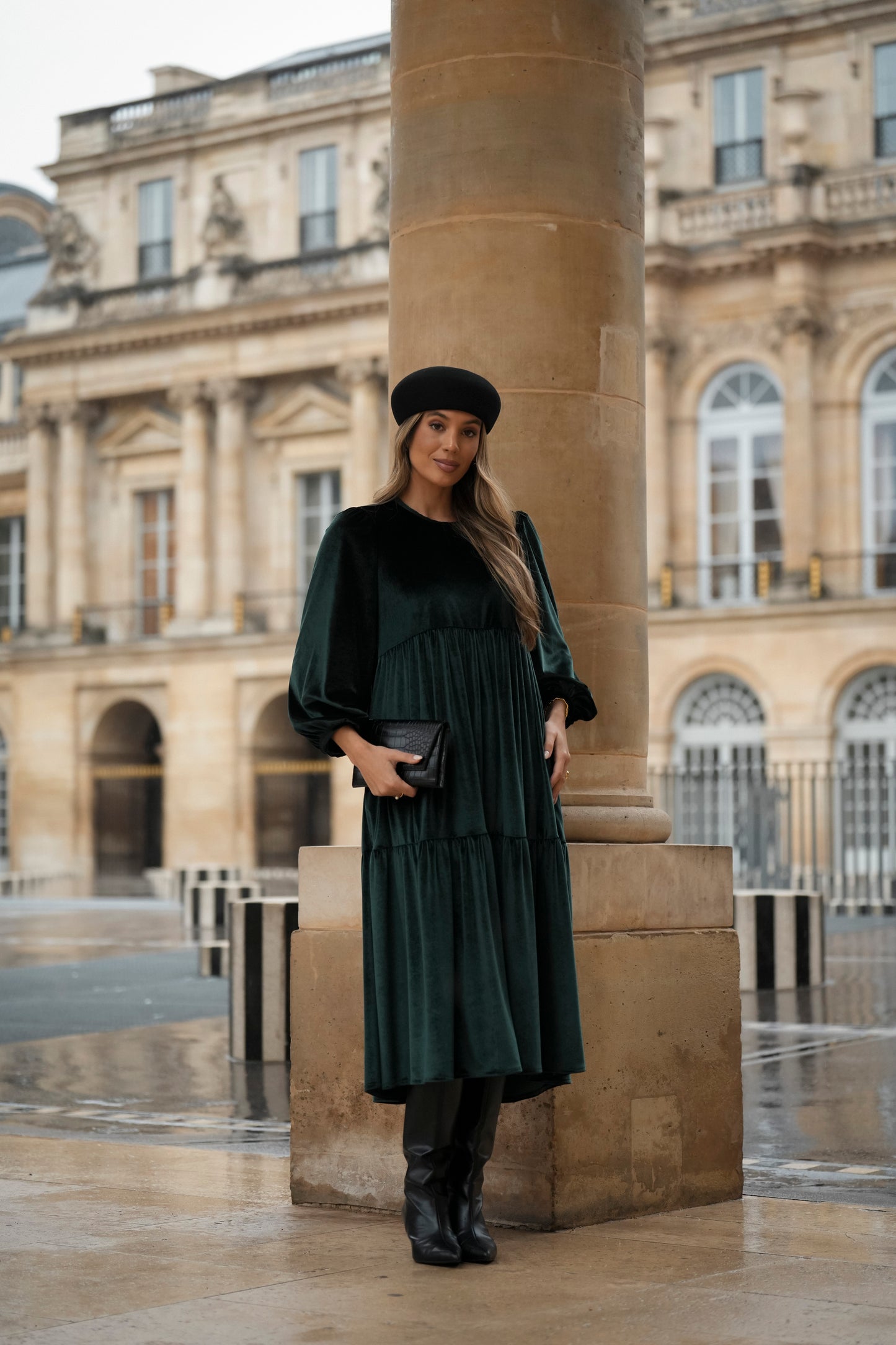 Vestido largo con volantes en terciopelo