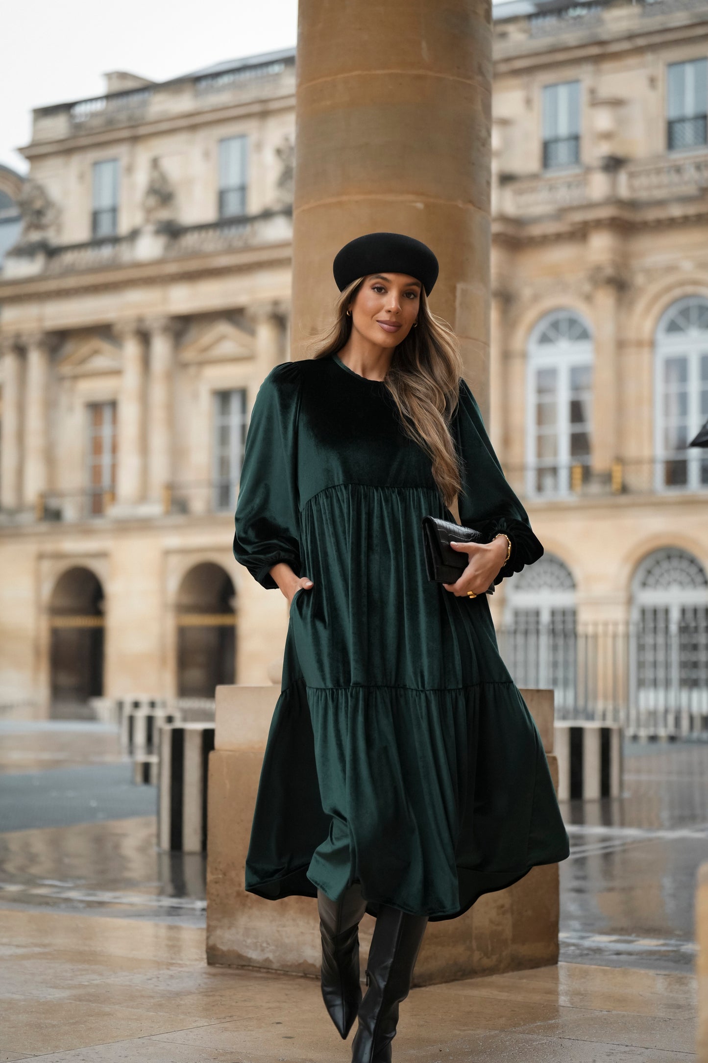 Vestido largo con volantes en terciopelo