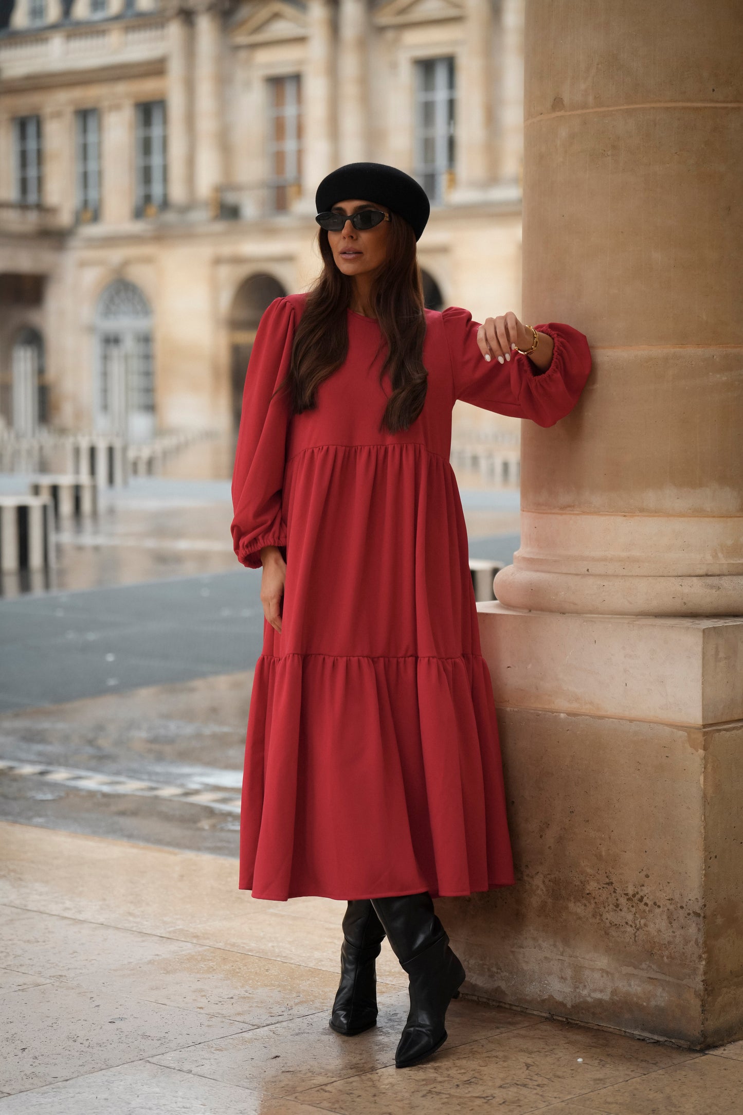Vestido largo con volantes en rojo