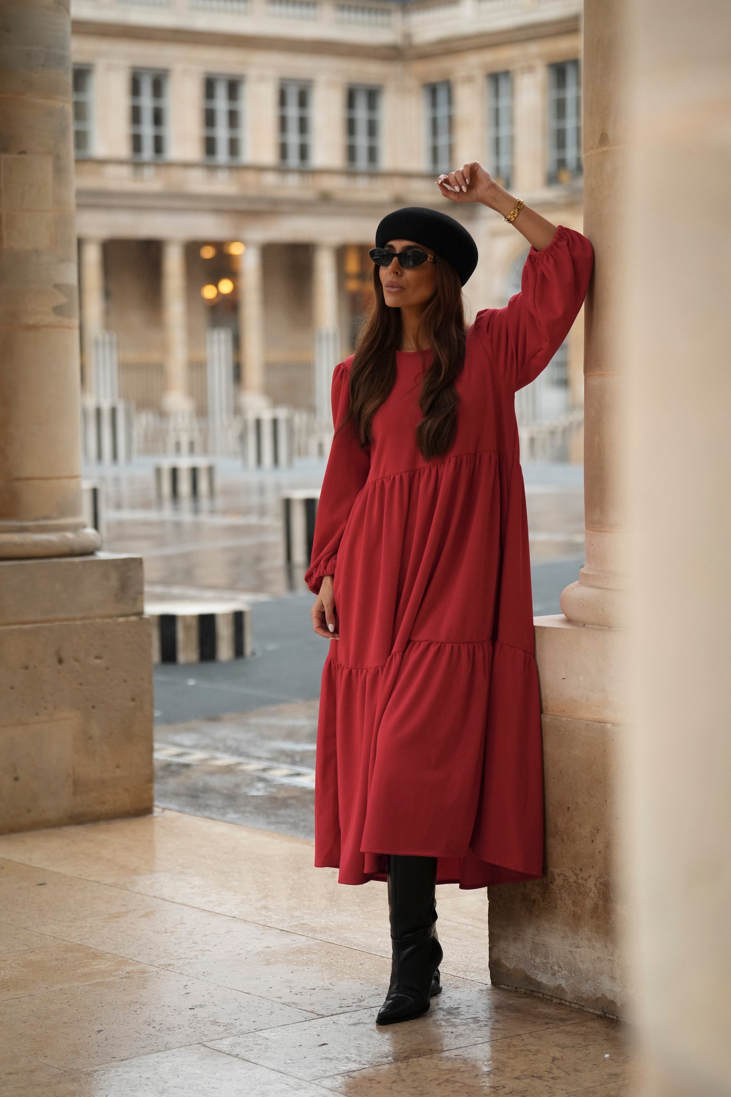 Vestido largo con volantes en rojo
