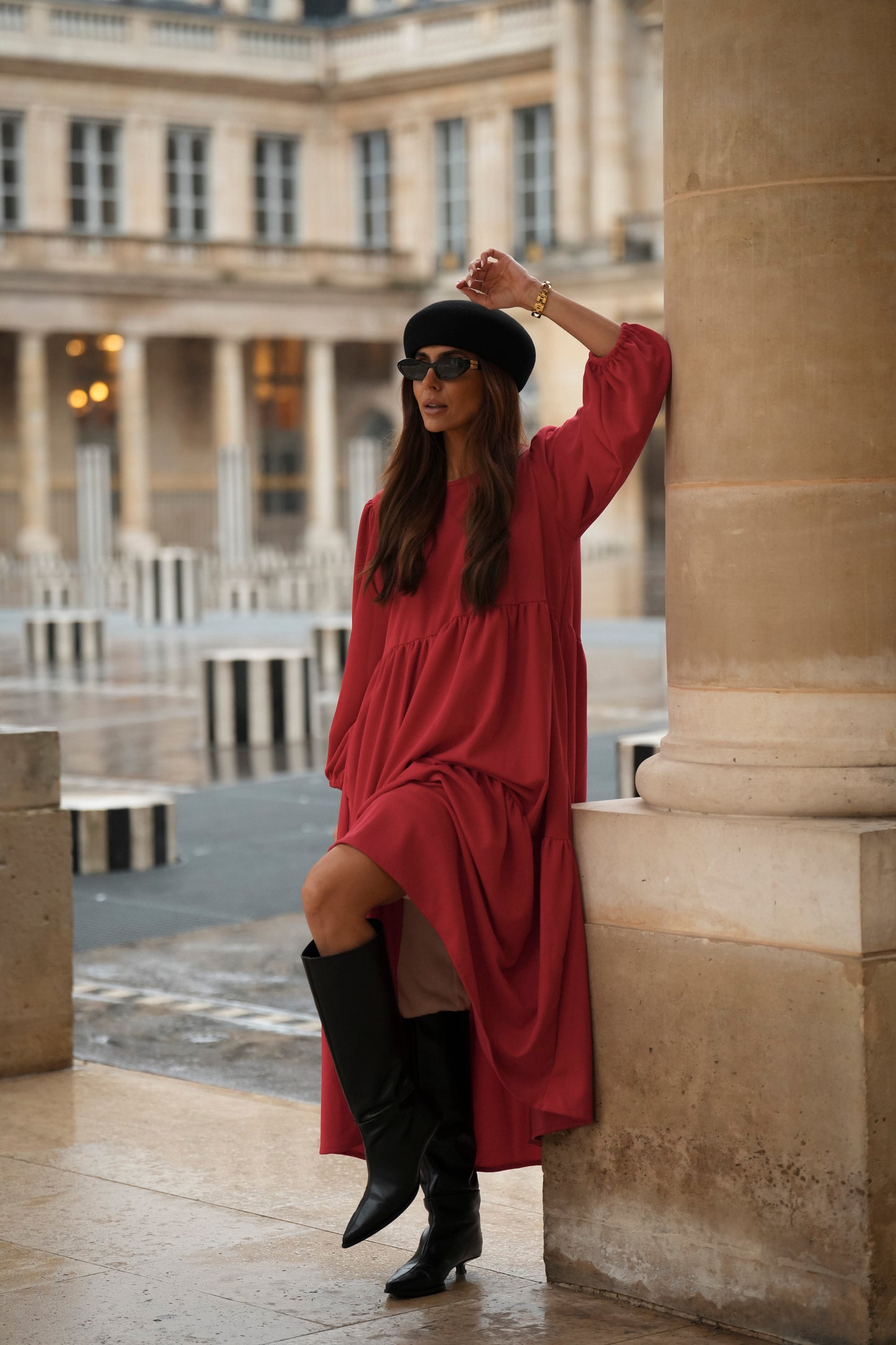 Vestido largo con volantes en rojo