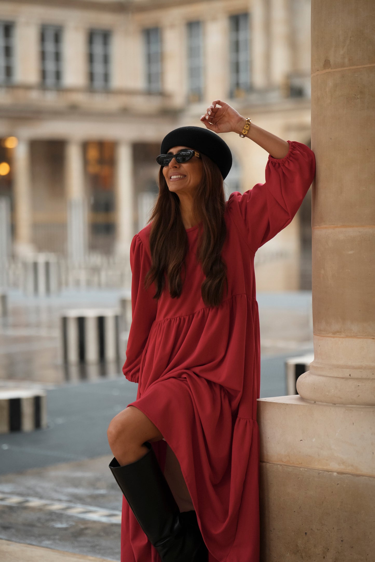 Vestido largo con volantes en rojo