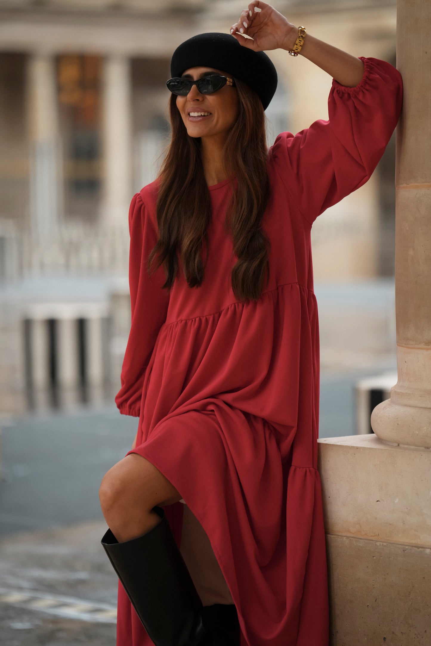 Vestido largo con volantes en rojo