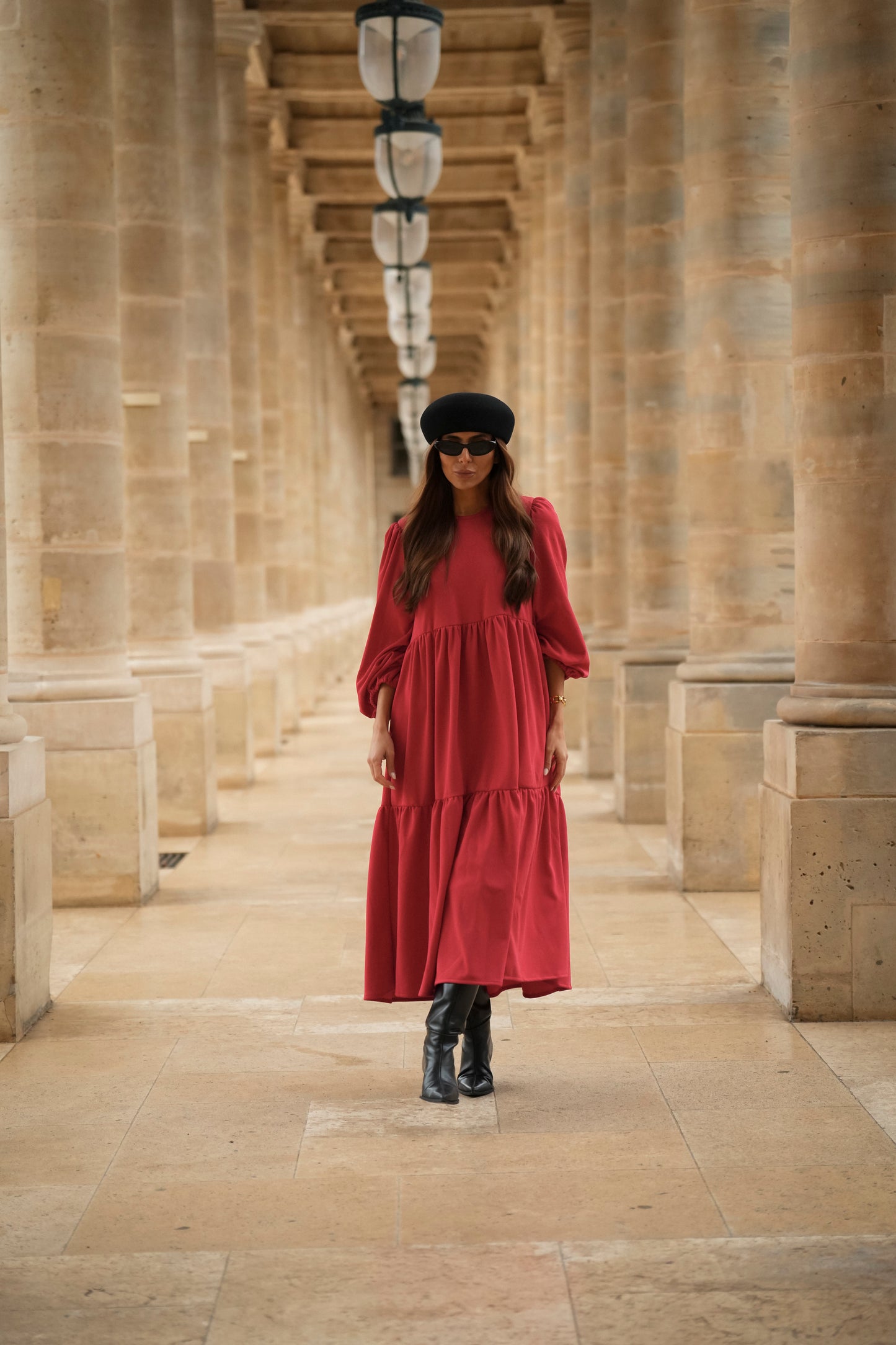 Vestido largo con volantes en rojo