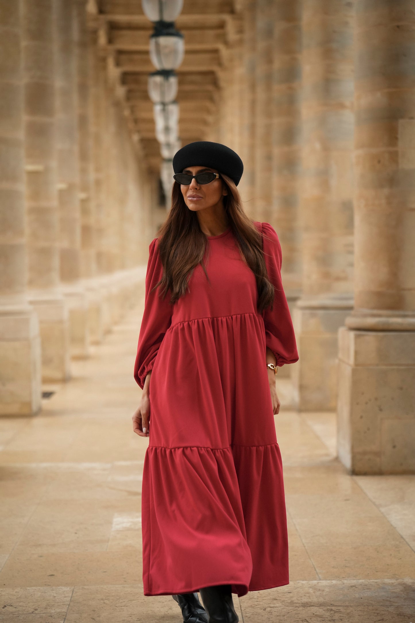 Vestido largo con volantes en rojo