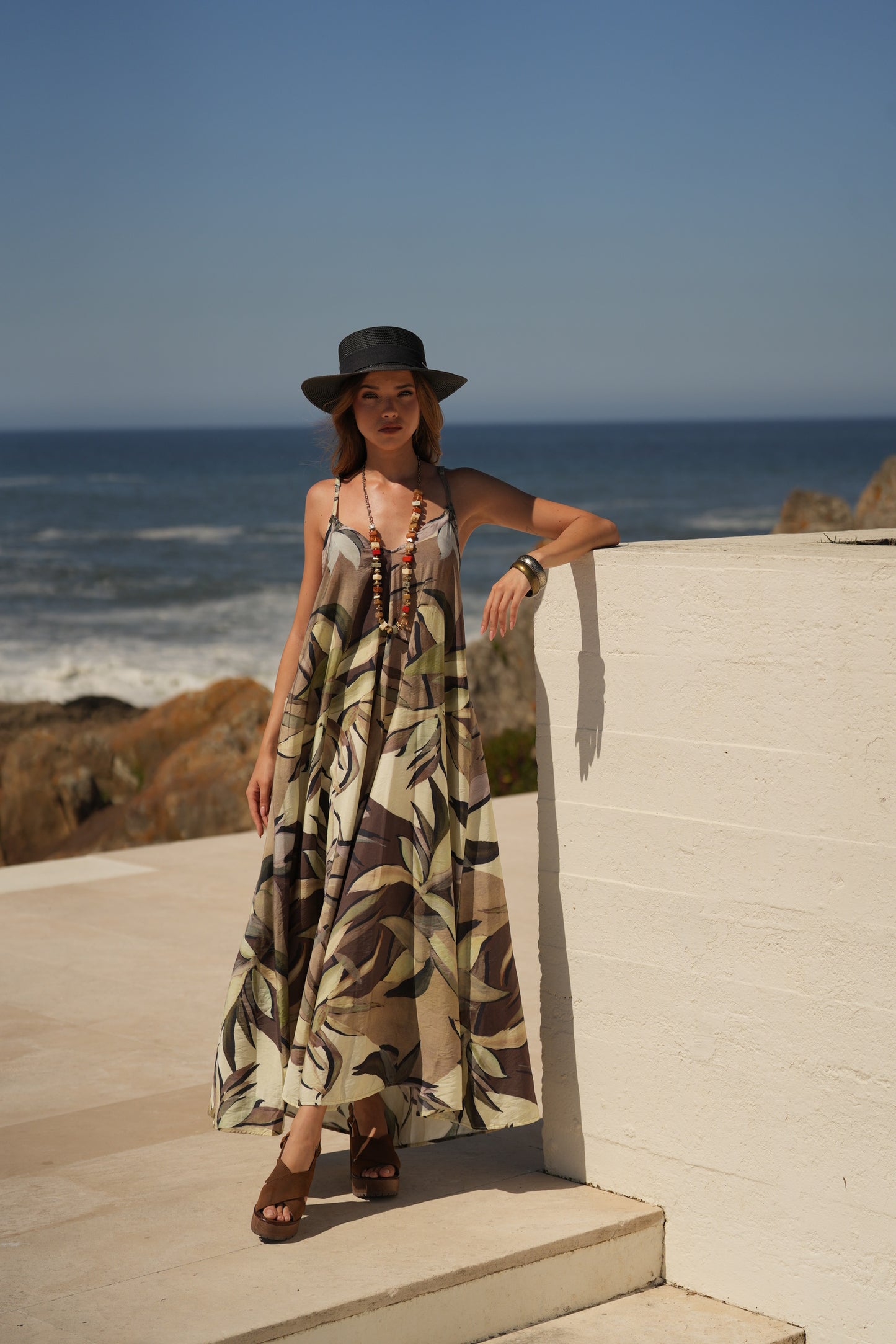 Vestido largo de tirantes estampado