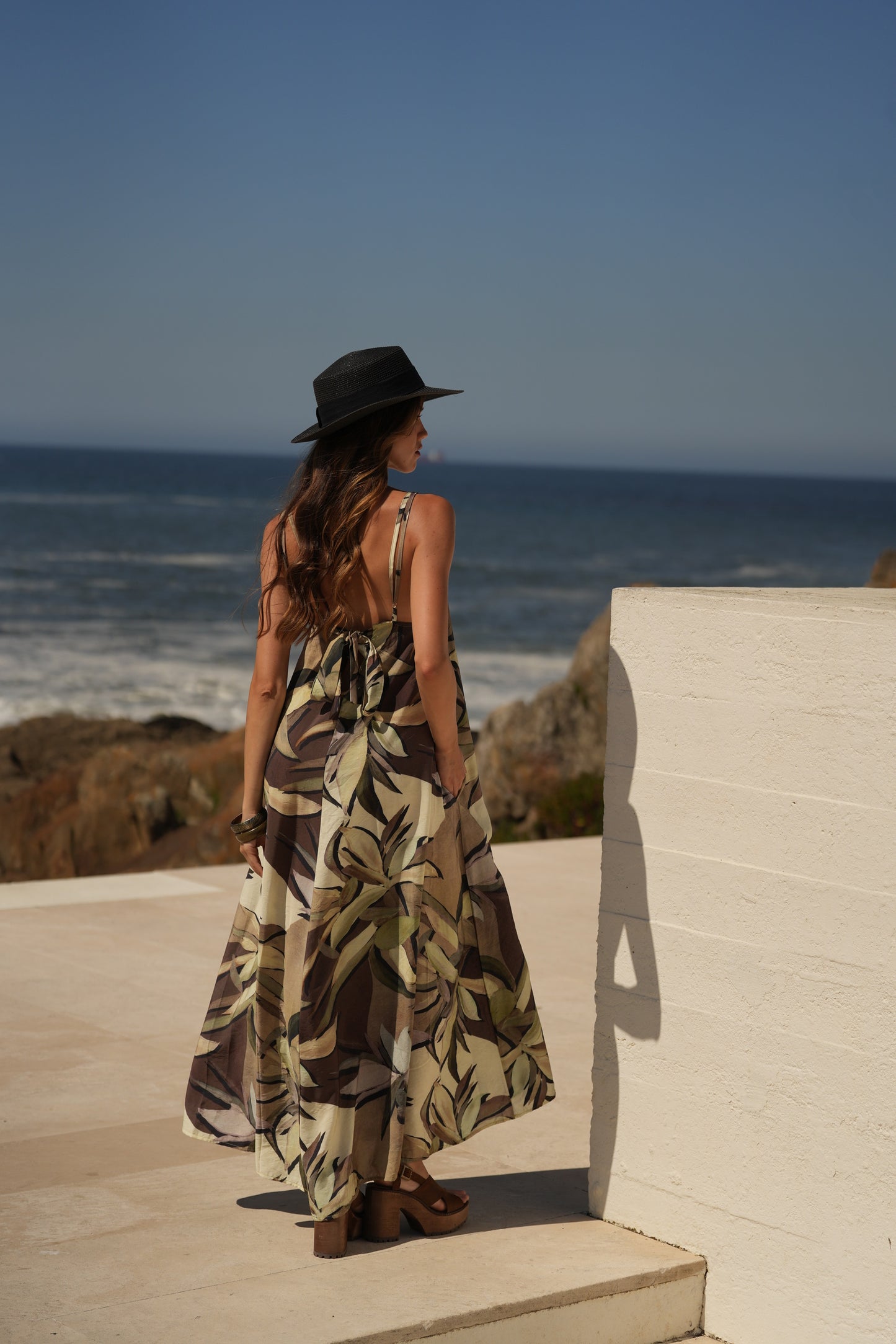 Vestido largo de tirantes estampado
