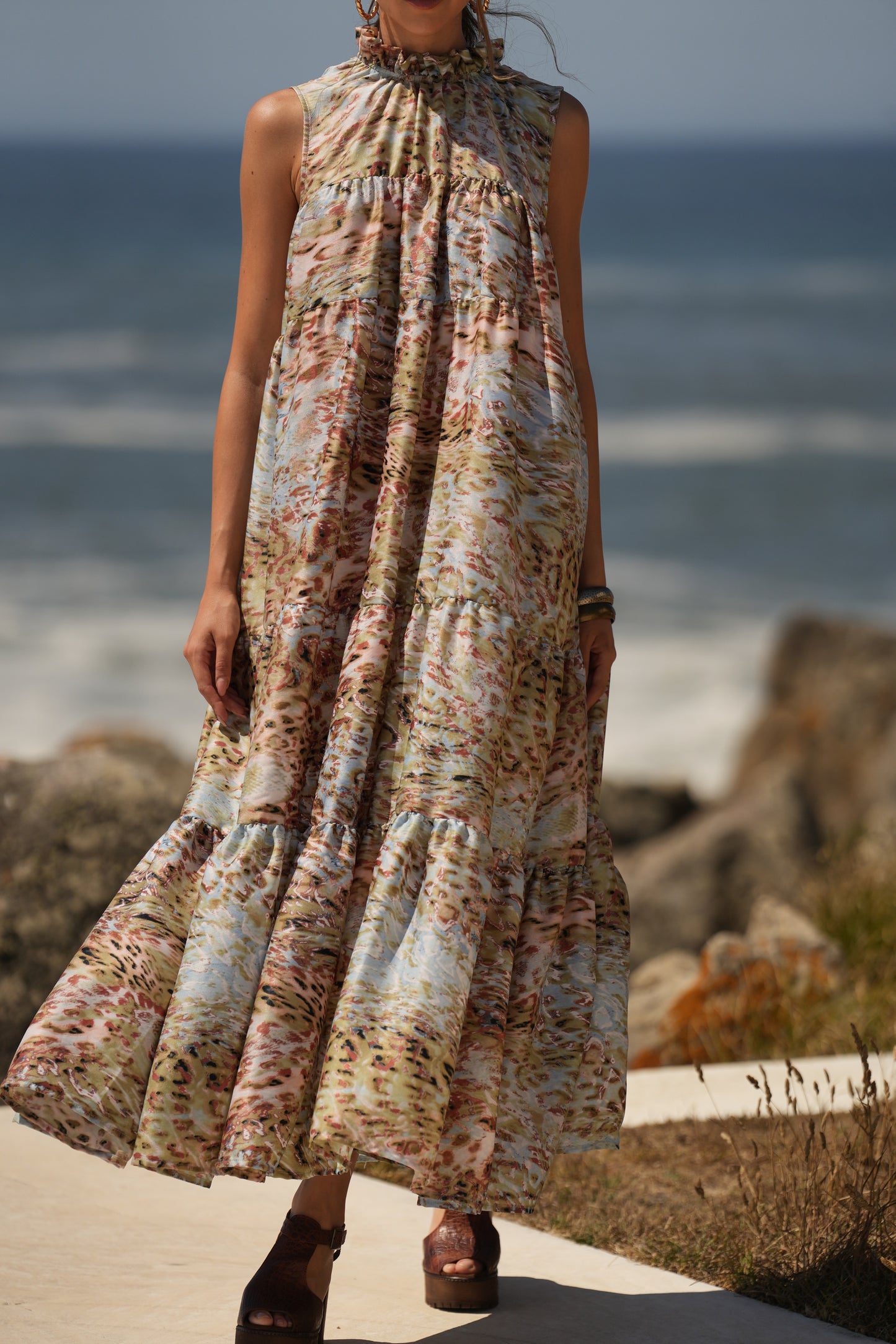 Vestido largo de seda estampada