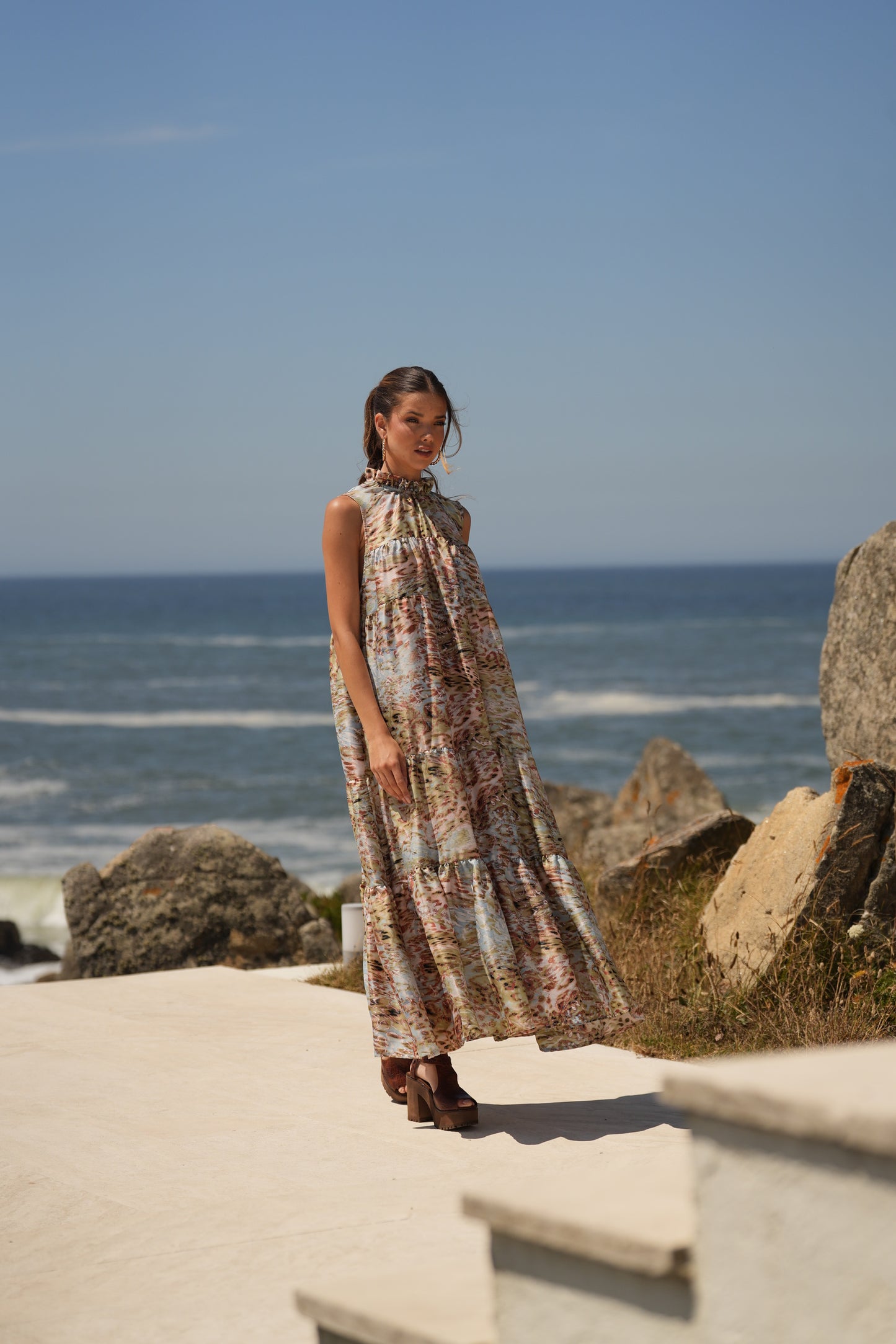 Vestido largo de seda estampada