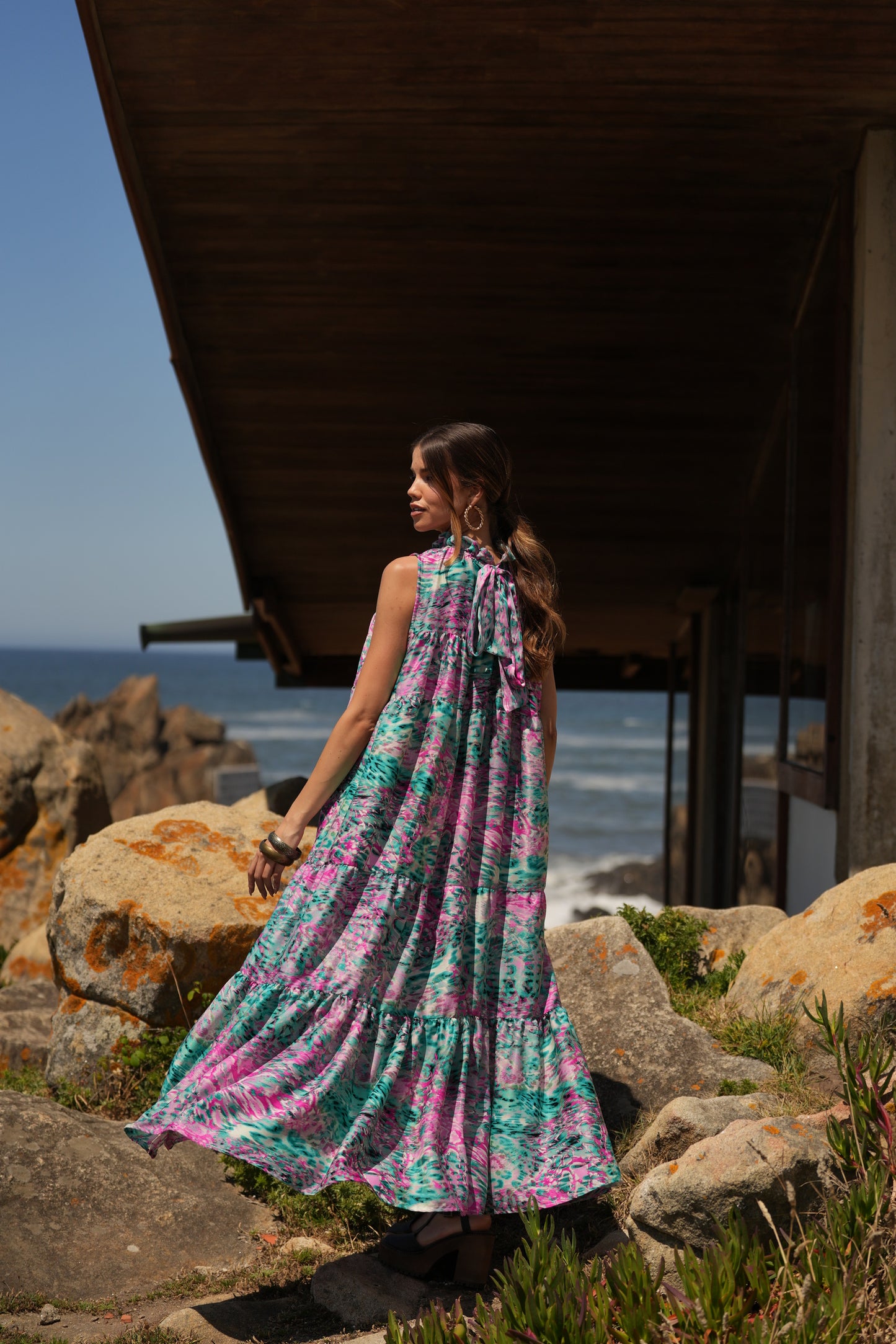Vestido largo de seda estampada