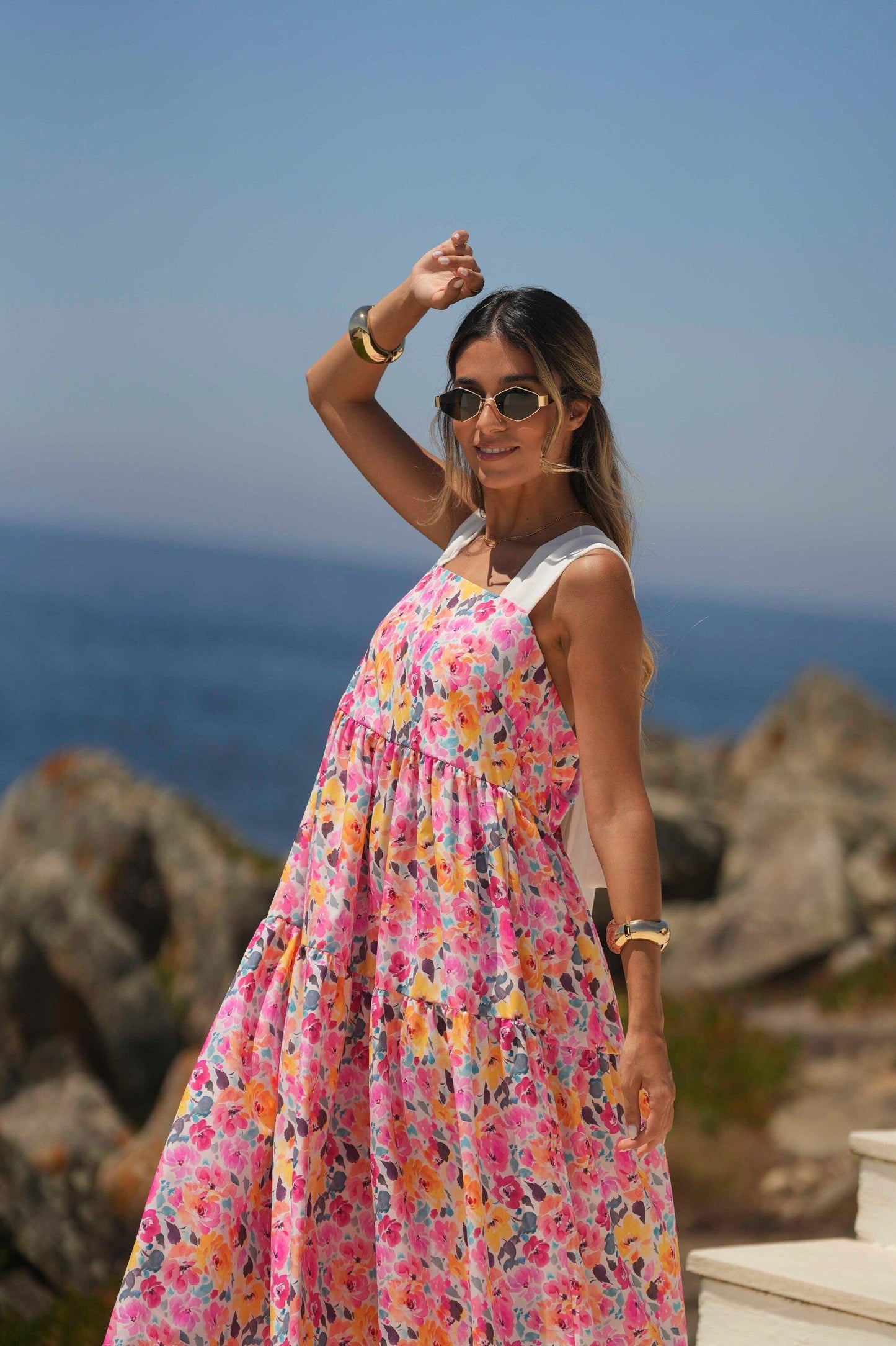 Vestido largo estampado con lazo