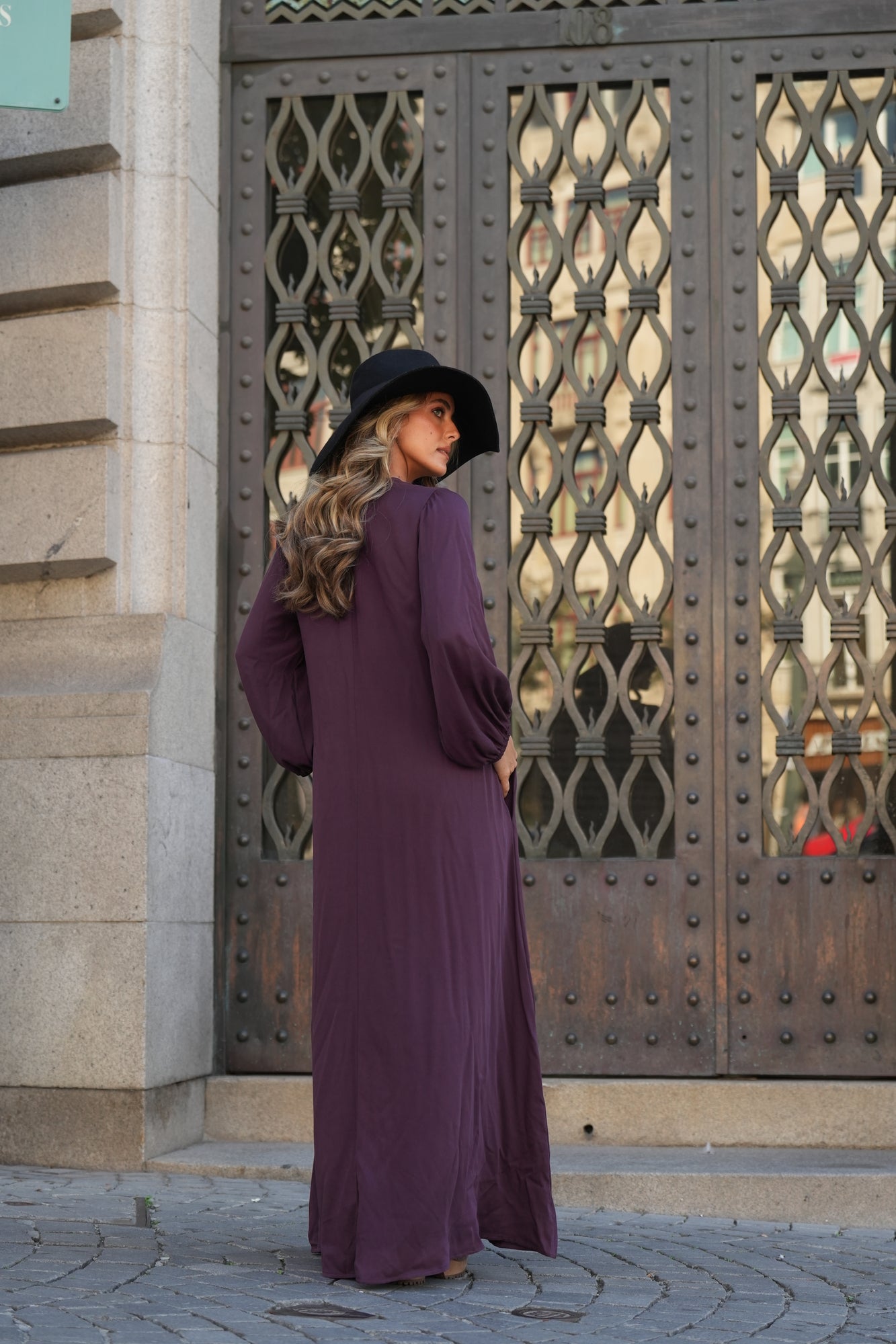 Vestido largo en viscosa burdeos