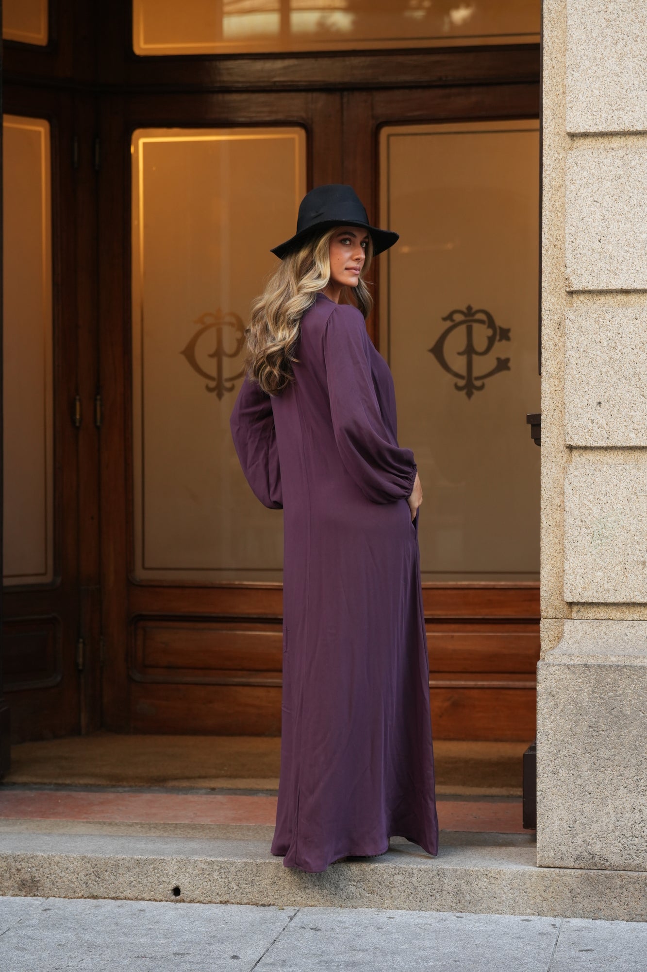 Vestido largo en viscosa burdeos