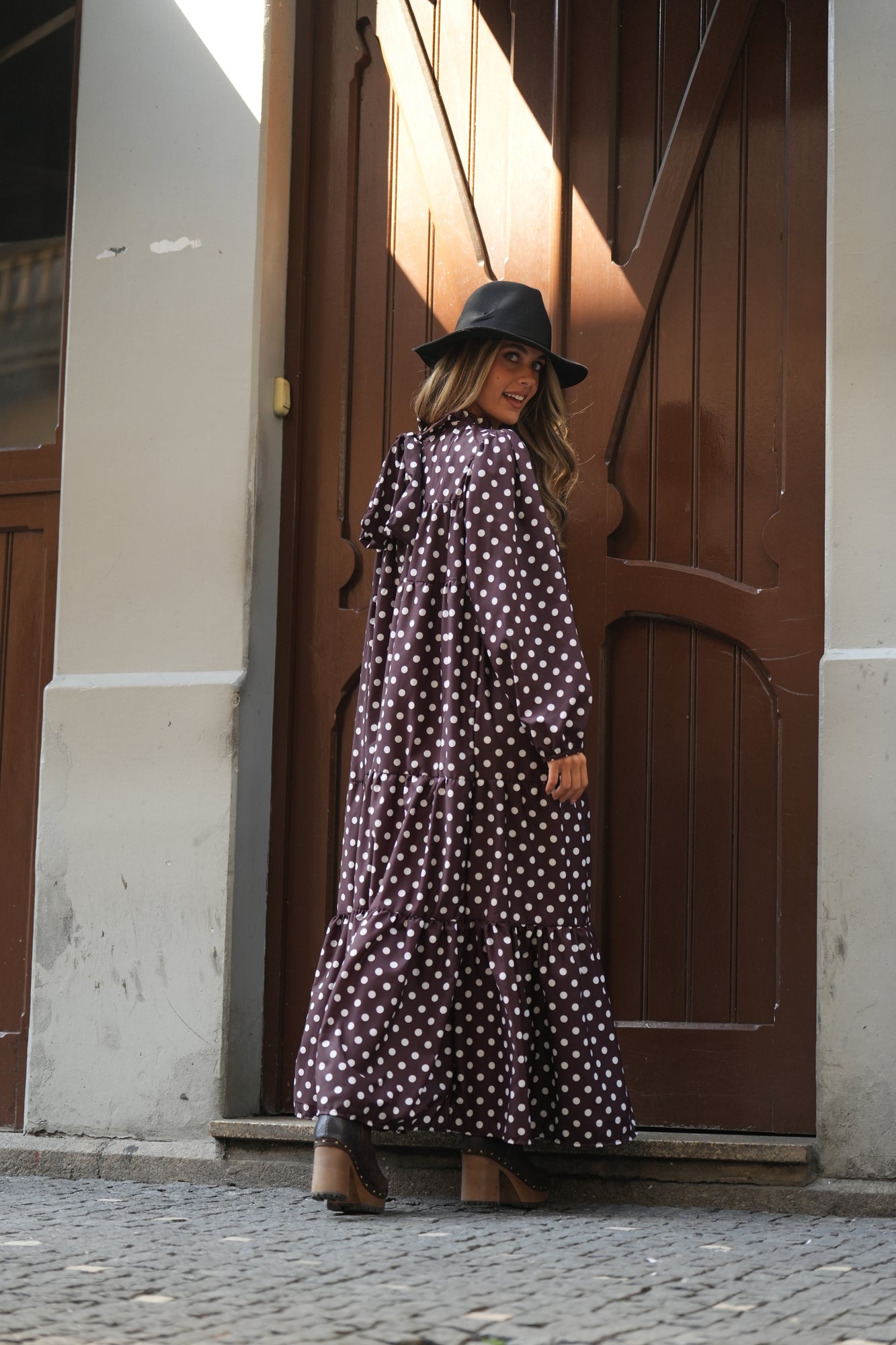 Vestido largo con volantes