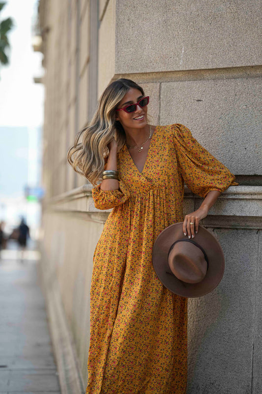 Vestido midi em tecido floral