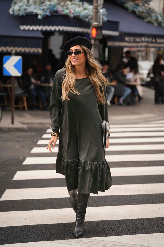 Vestido con volantes en bombazín