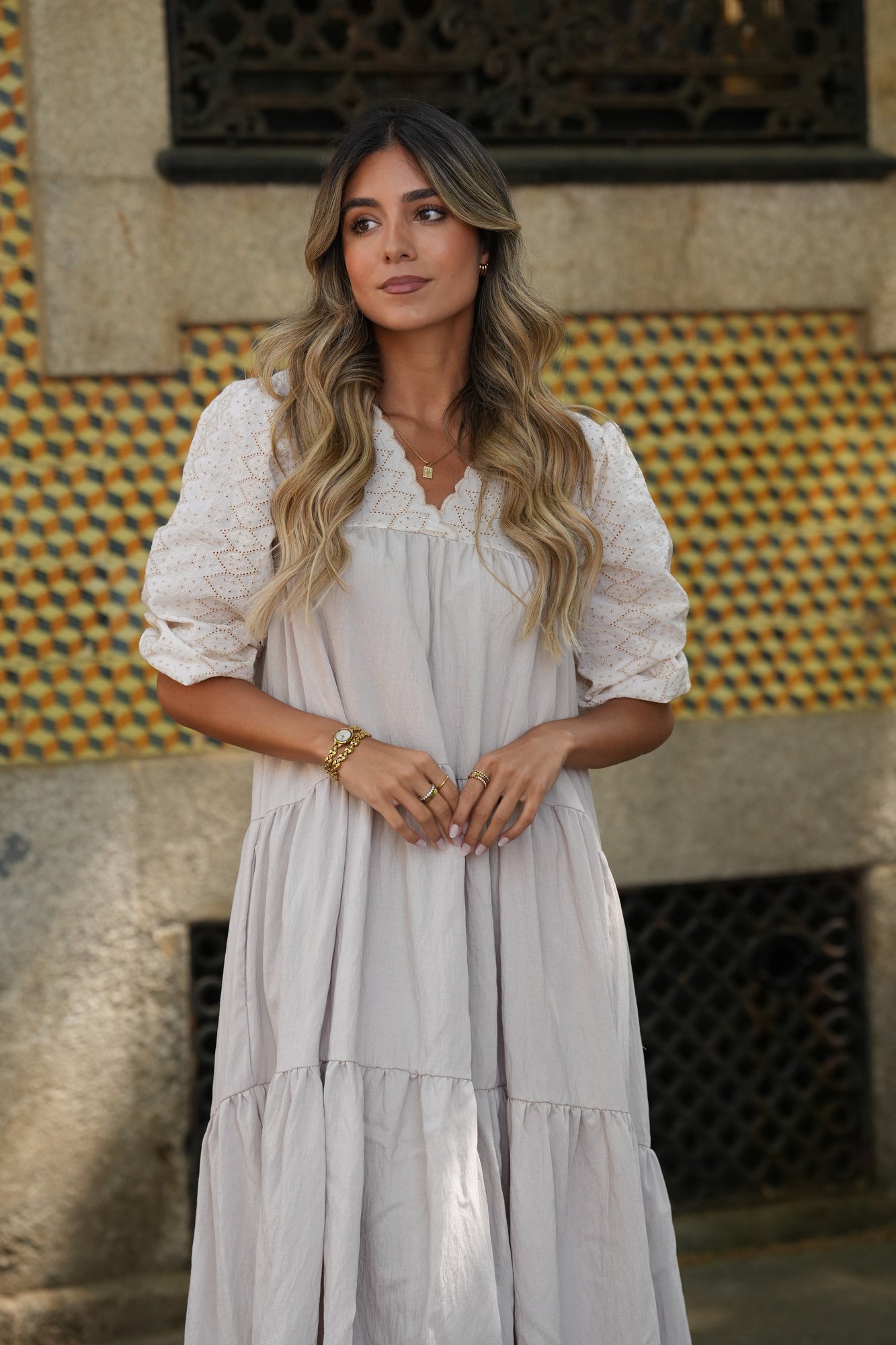 Vestido largo beige