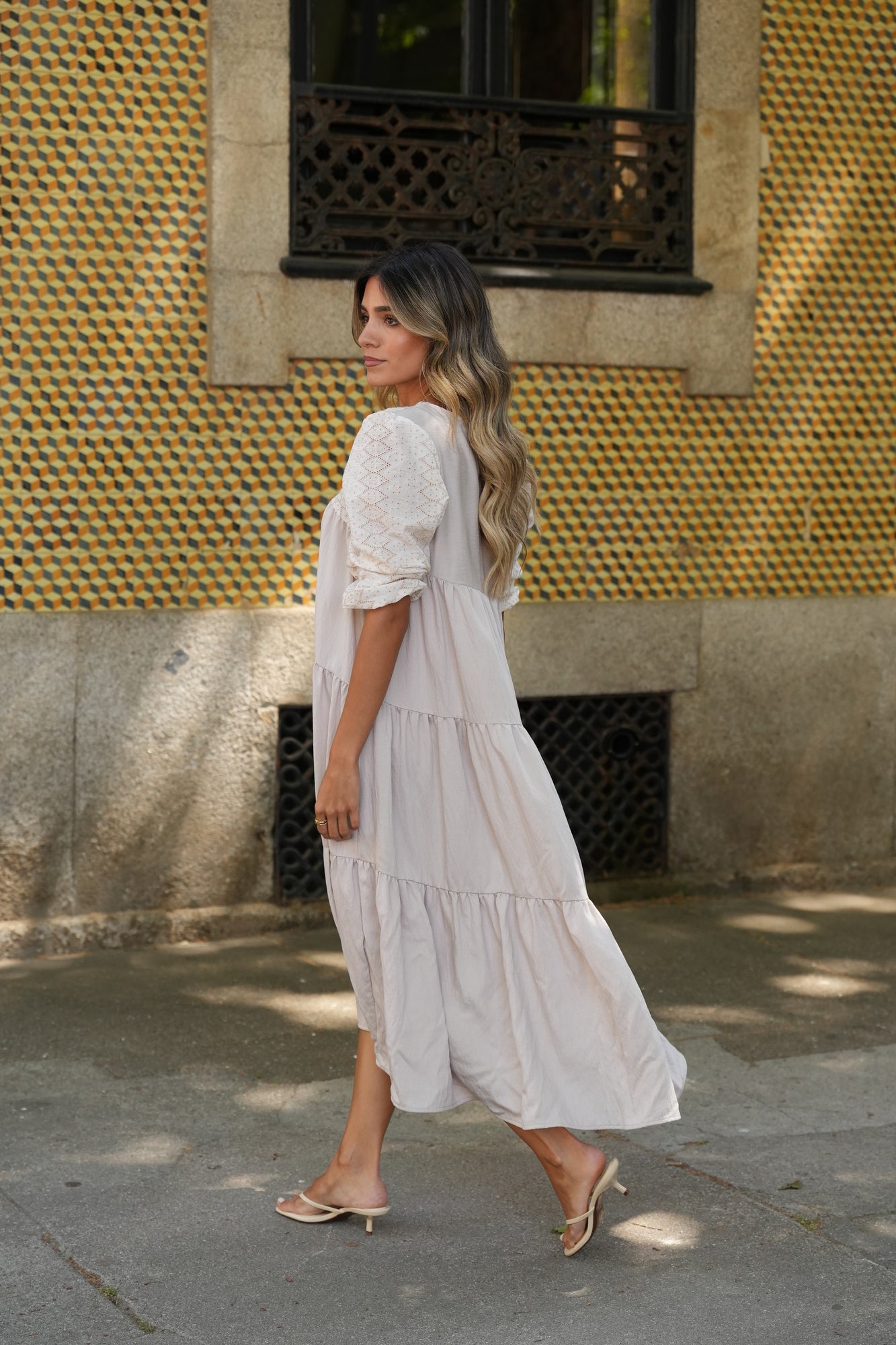 Vestido largo beige