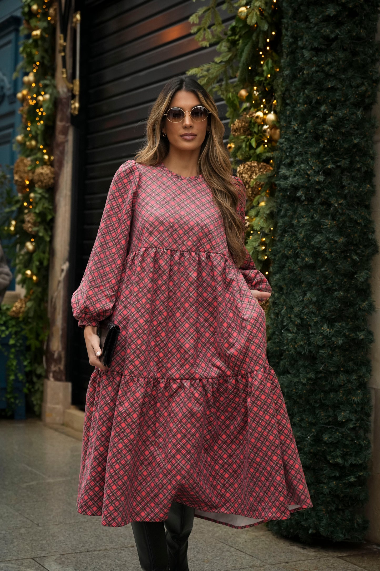 Vestido largo con volantes en bombazina