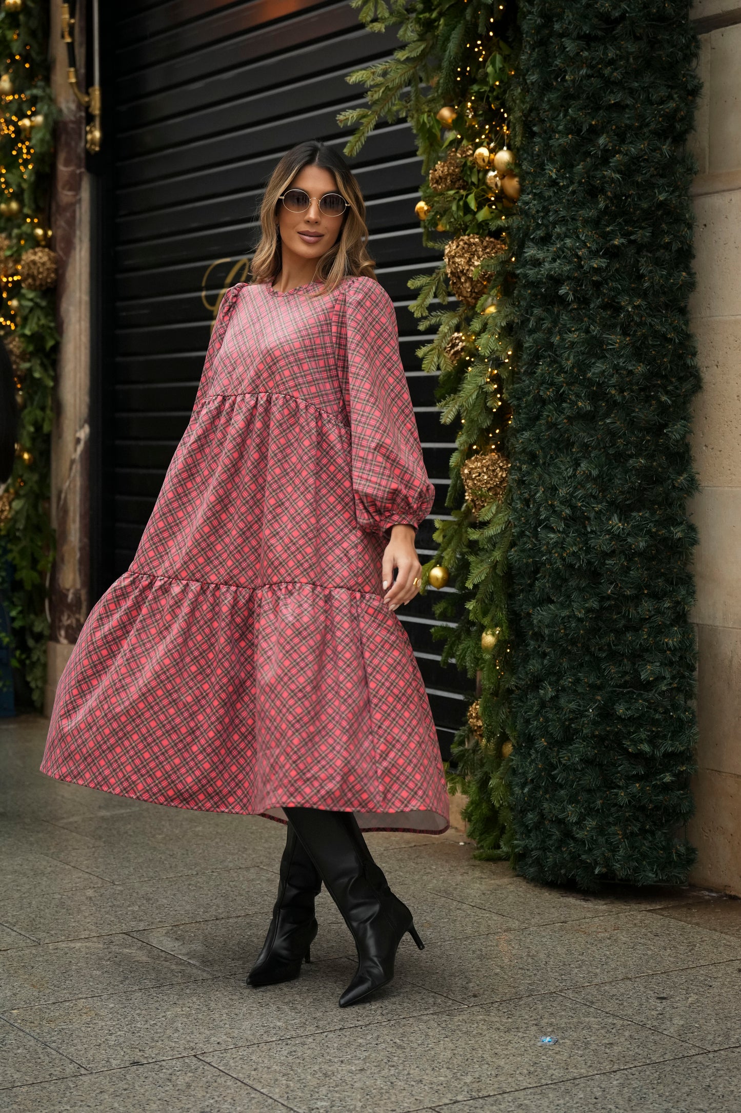 Vestido largo con volantes en bombazina