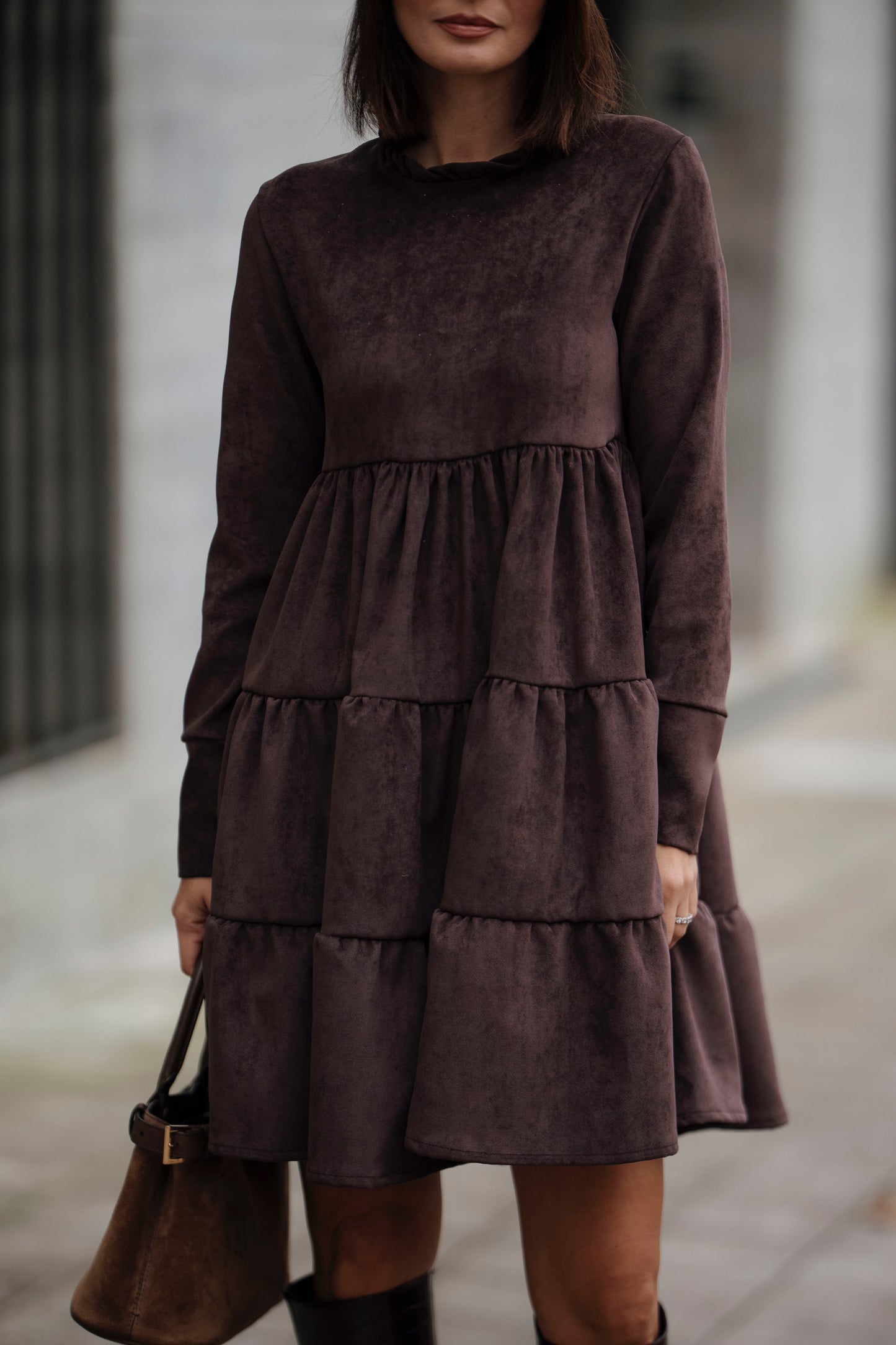 Vestido corto de terciopelo marrón