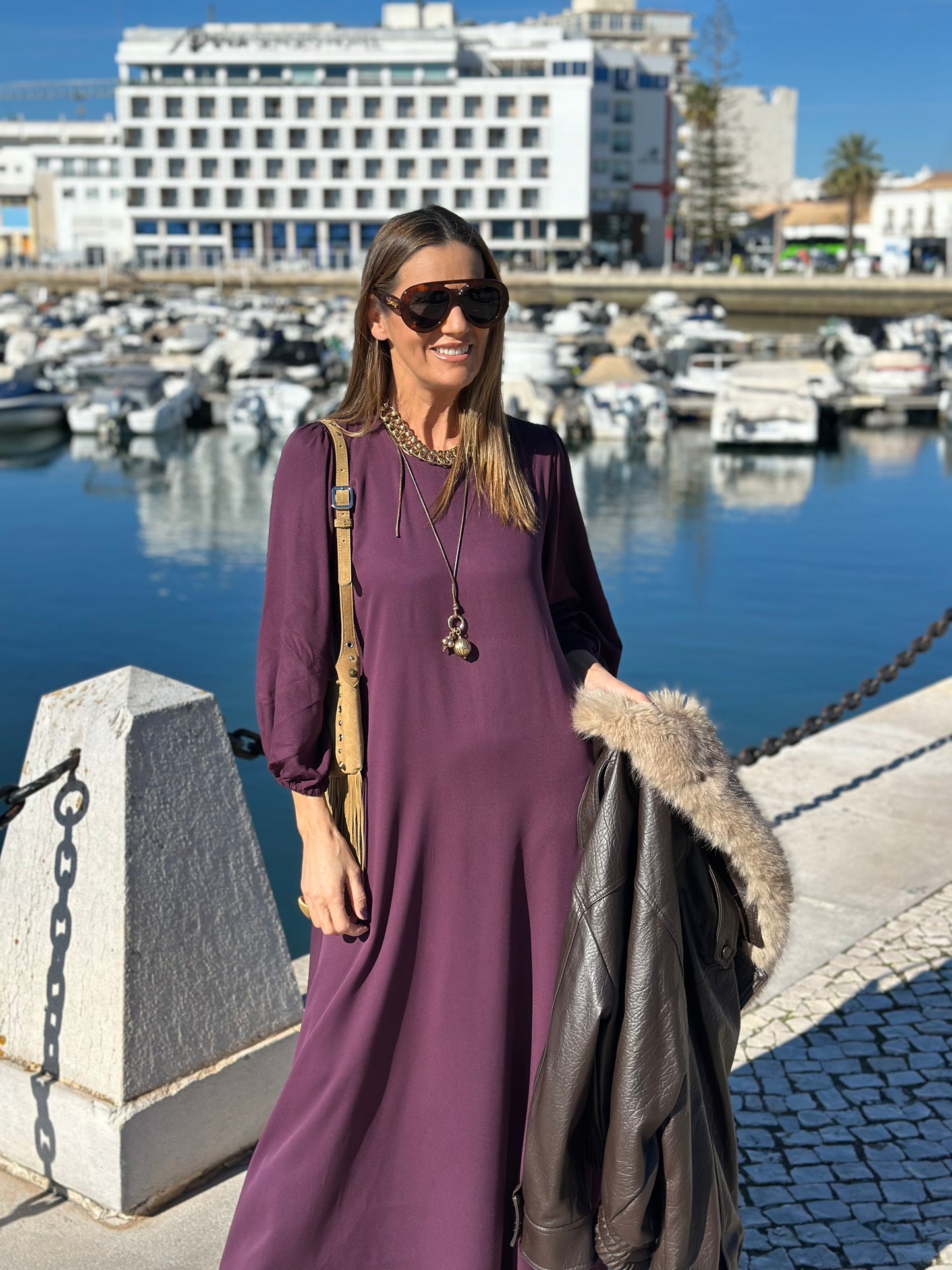 Vestido largo en viscosa burdeos