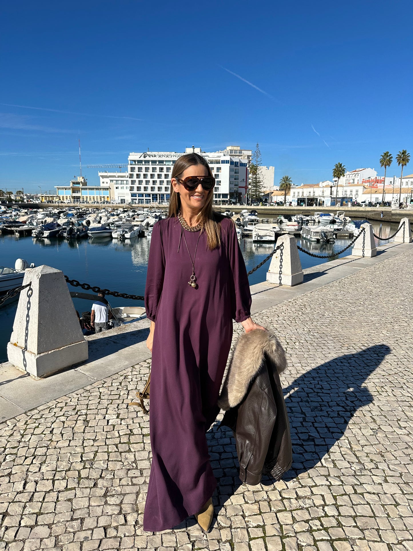 Vestido largo en viscosa burdeos