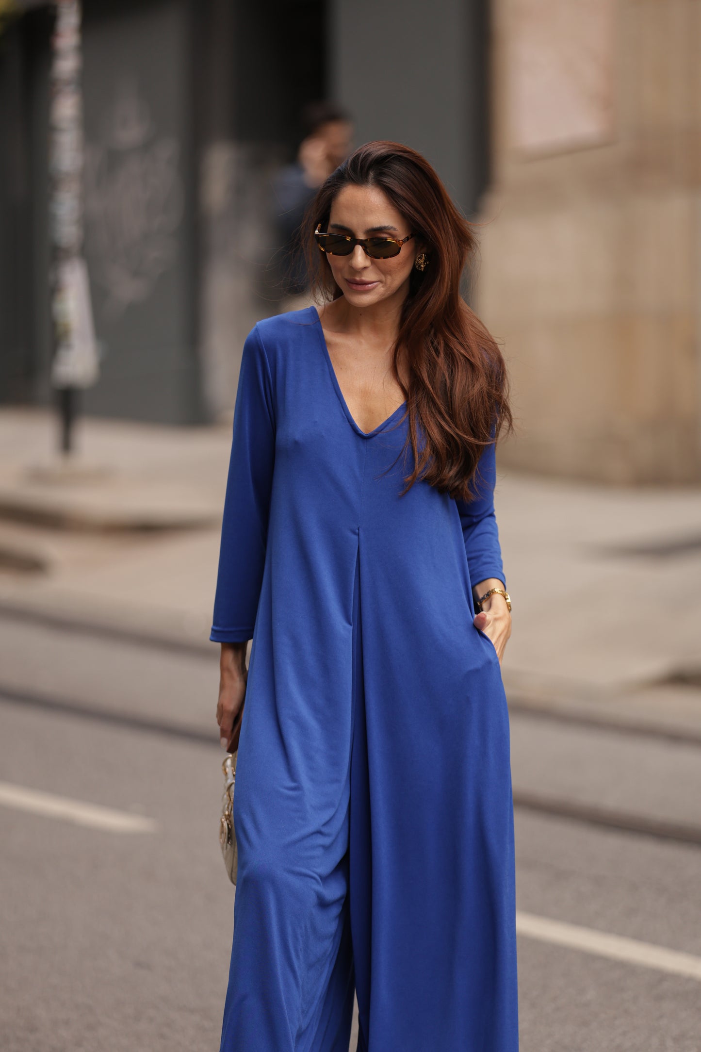Mono largo de punto azul