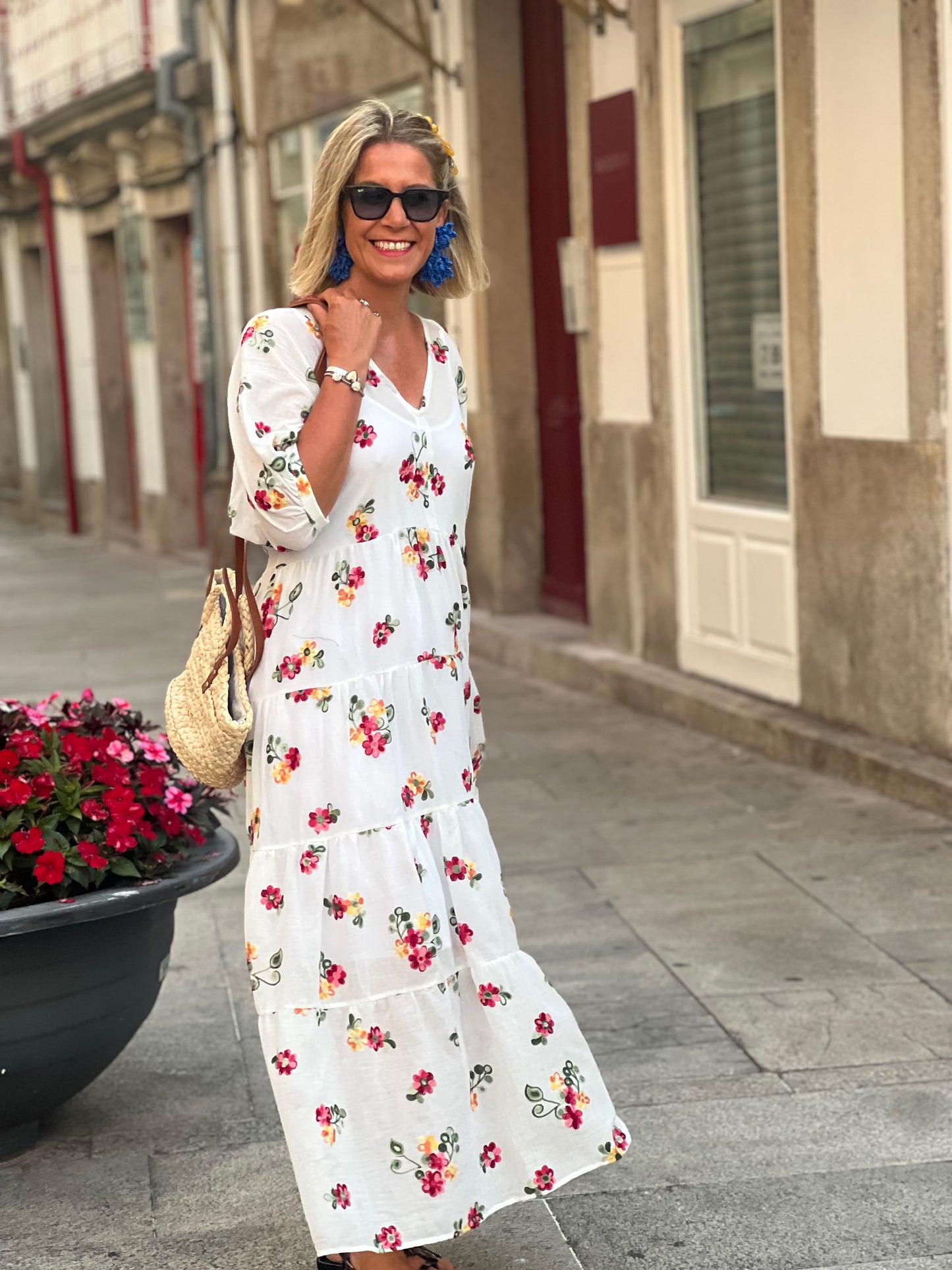 Vestido largo blanco con flores