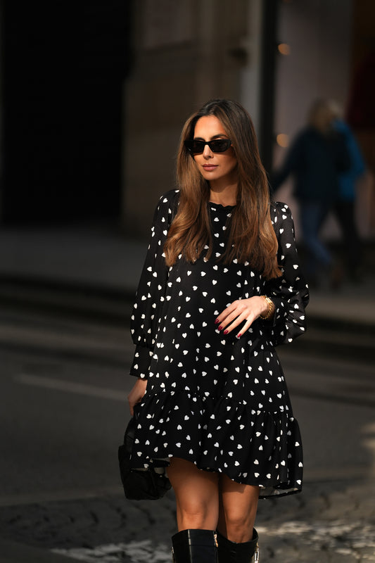 Vestido corto con volante