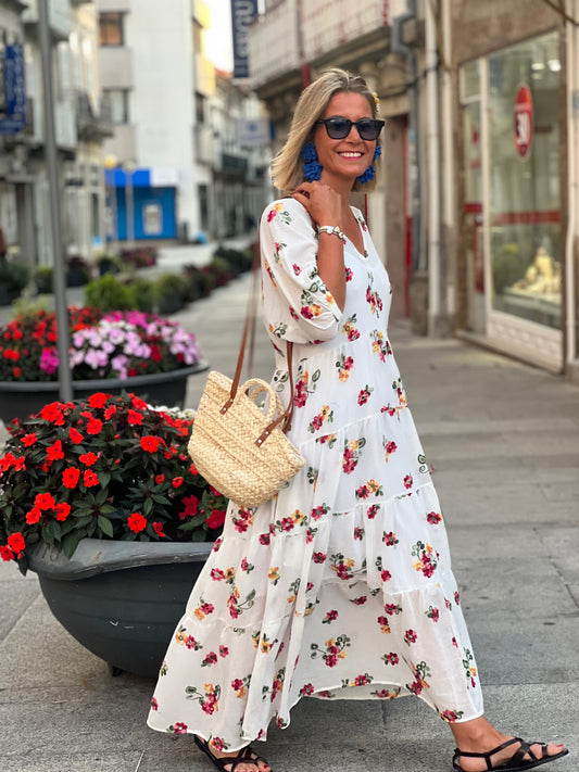 Vestido largo blanco con flores