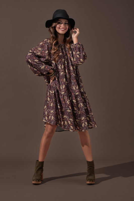 Vestido corto con volante