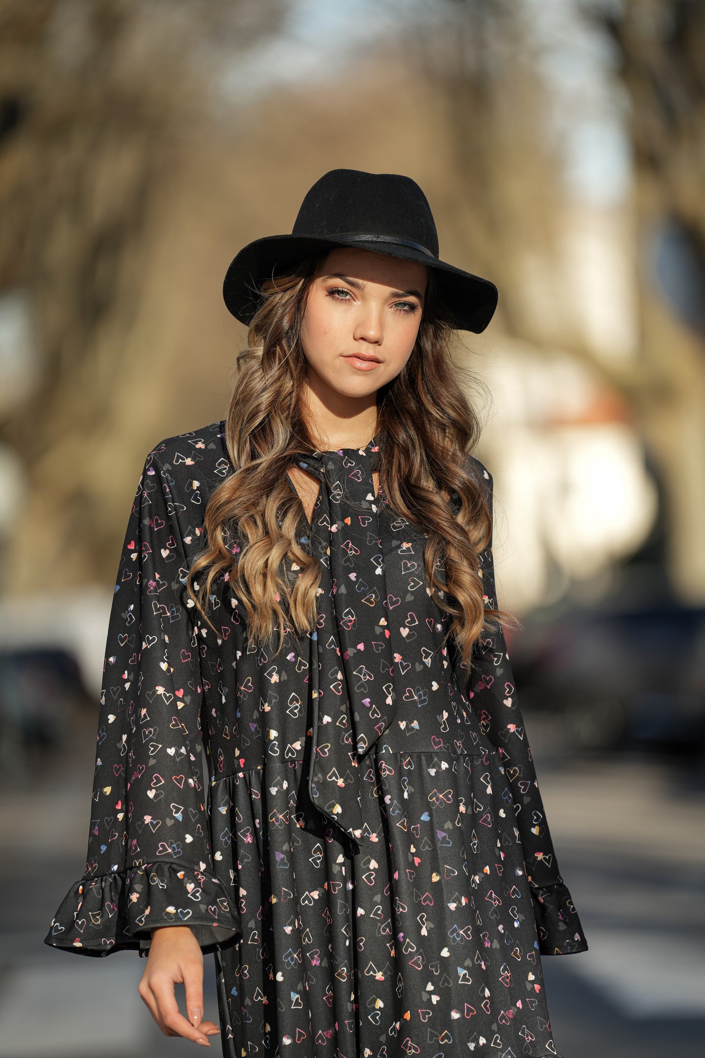 Vestido con lazo en el escote