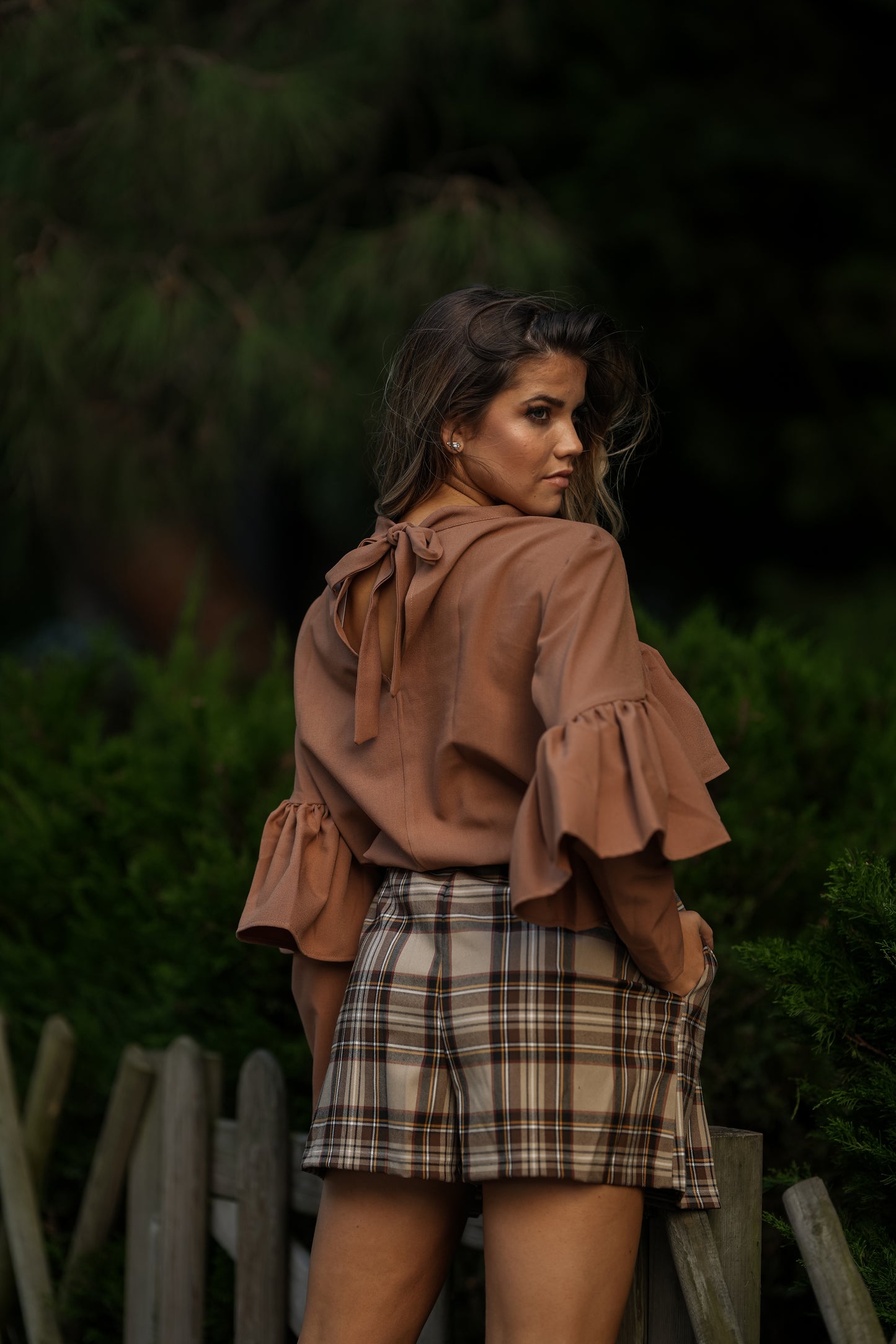 <transcy>Blusa con volante</transcy>