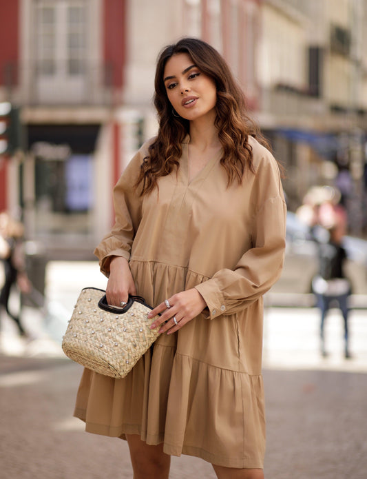 Vestido corto con volantes